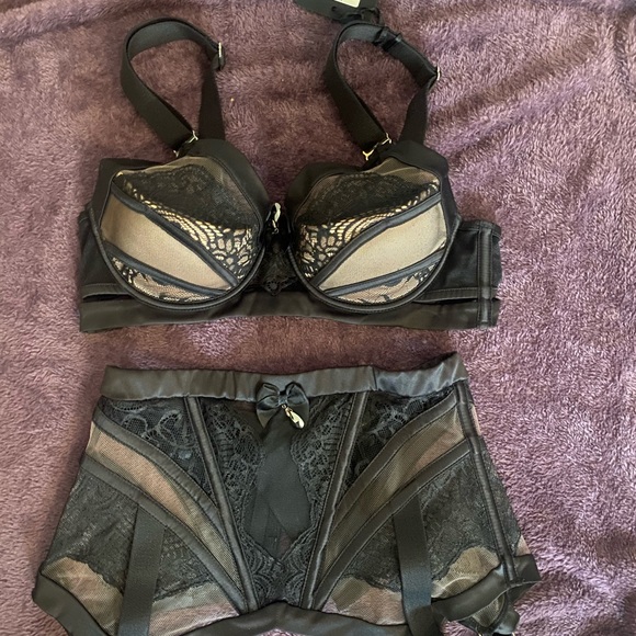 Heidi 3 pc set - Picture 5 of 7